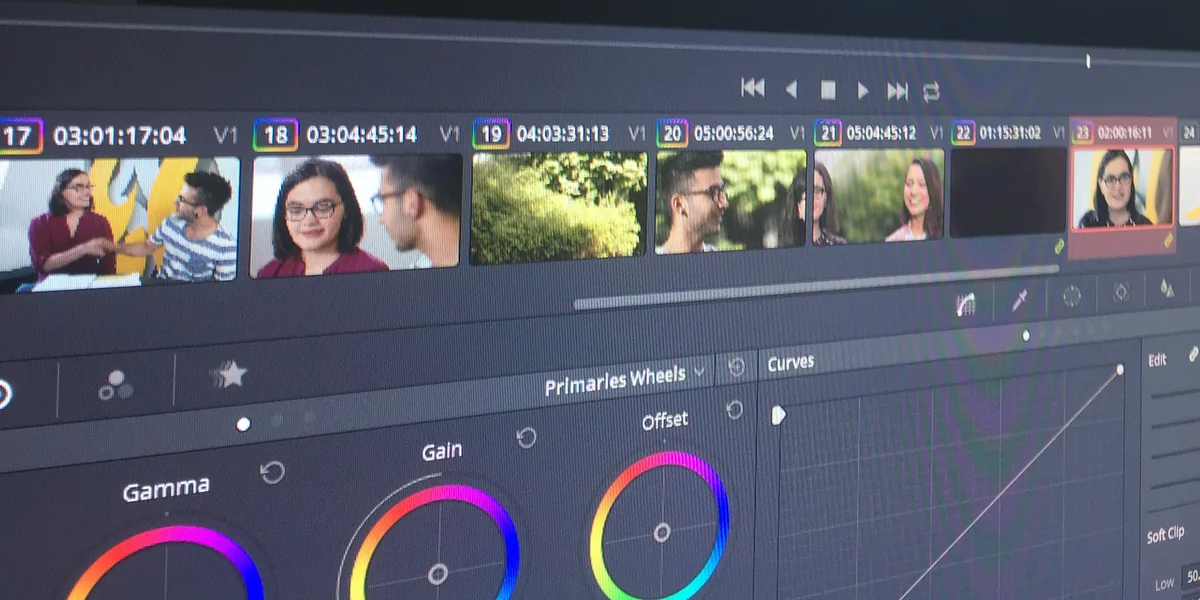 Schnittplatz mit Timeline und Farbkorrektur in DaVinci Resolve: Arbeitsprobe Postproduktion